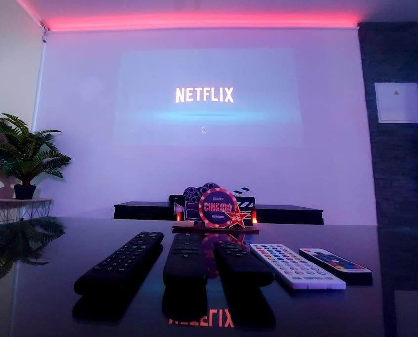 Cinema A Domicile Apartment Morlaix Ngoại thất bức ảnh